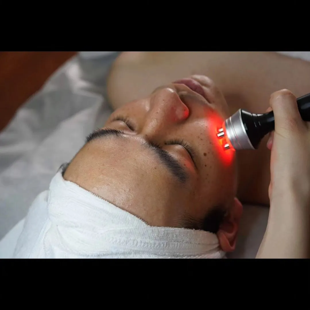 【小顔になりたいメンズ増えてます】